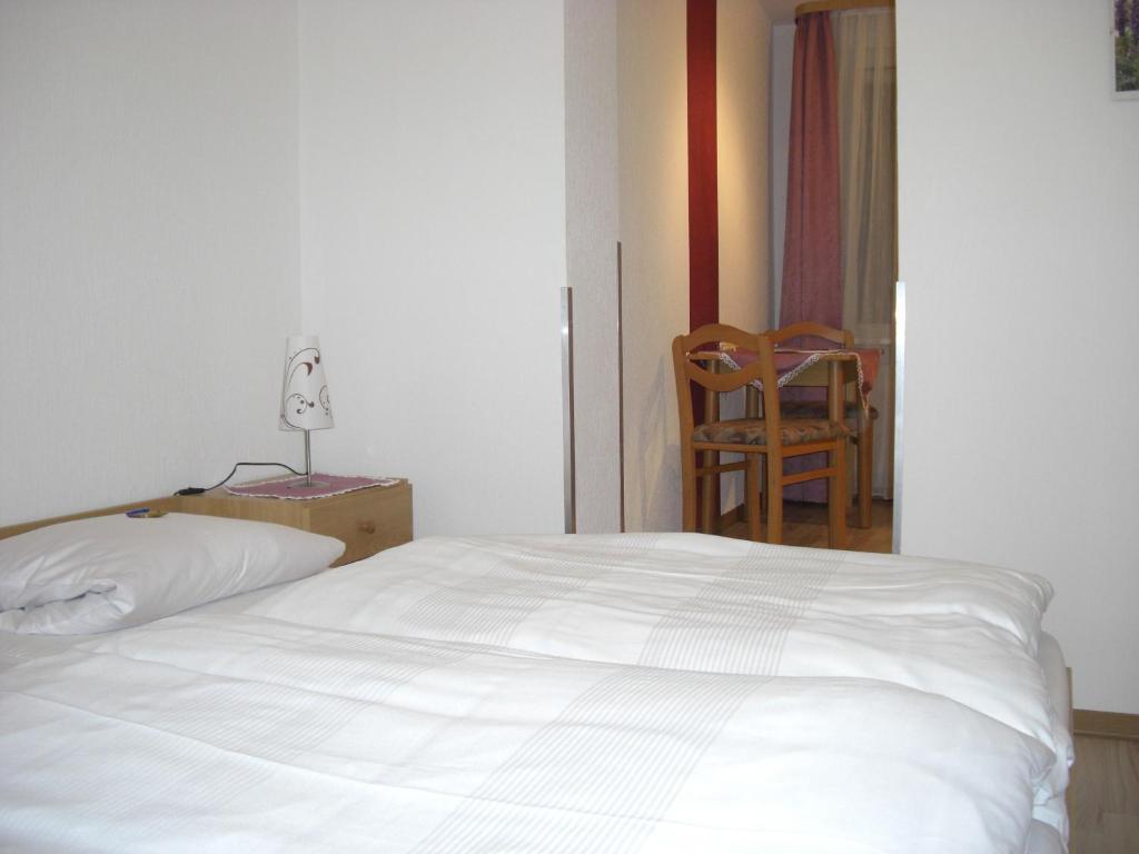 Gasthof Rhoenperle Kothen  Quarto foto