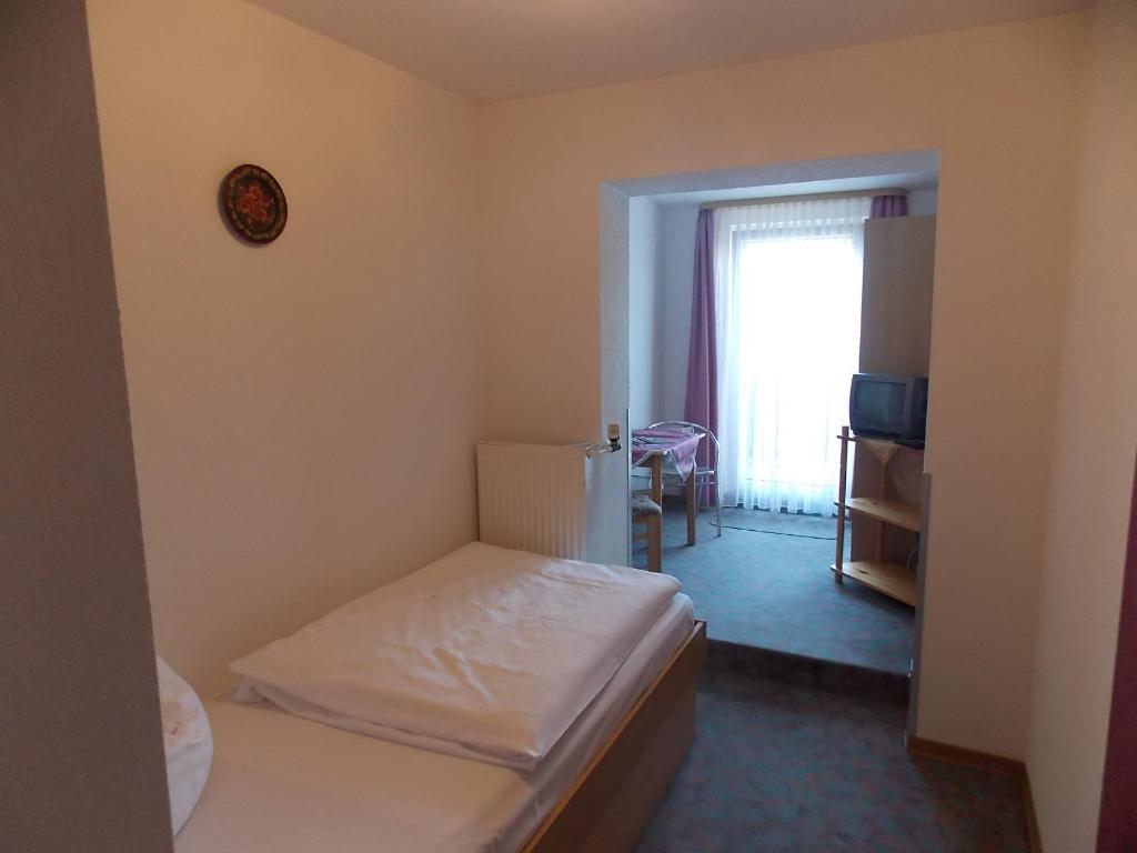 Gasthof Rhoenperle Kothen  Quarto foto